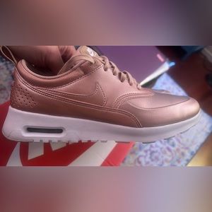 Excellent Condition Women Nike Air Max Thea SE Metallic Red Bronze